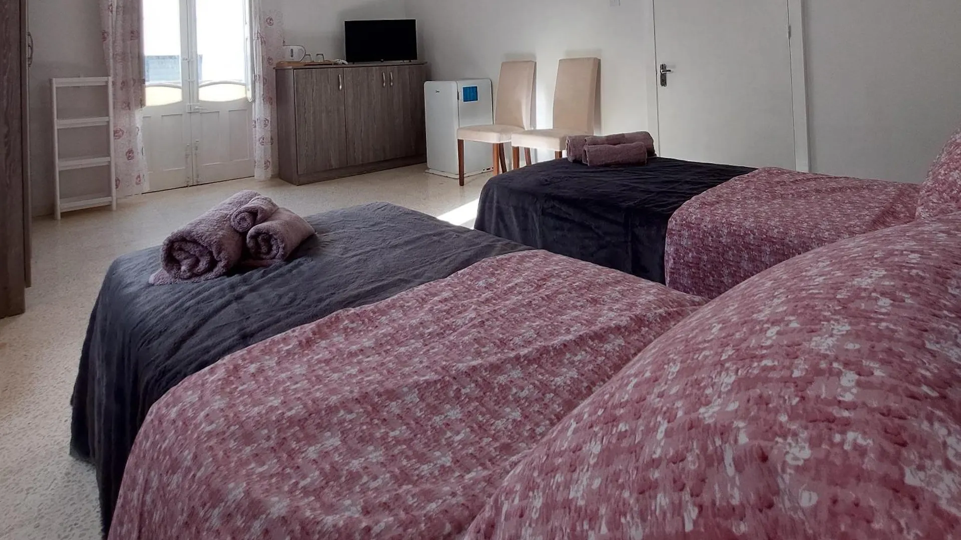 Suffolk Springs Rooms Rabat Privatunterkunft